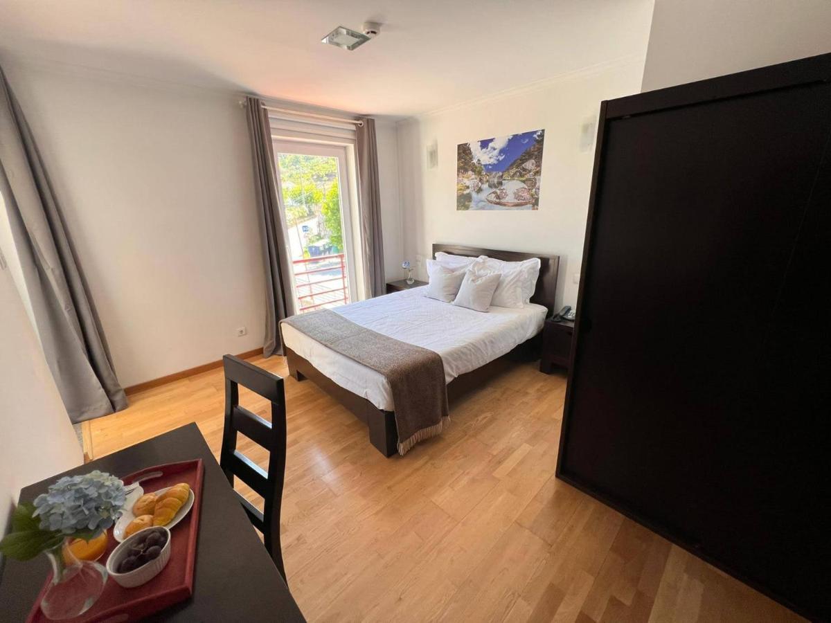 Vale Do Zezere Hotel Manteigas Kültér fotó