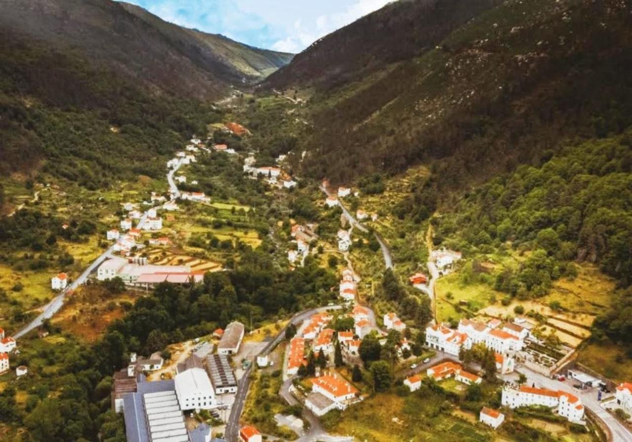 Vale Do Zezere Hotel Manteigas Kültér fotó